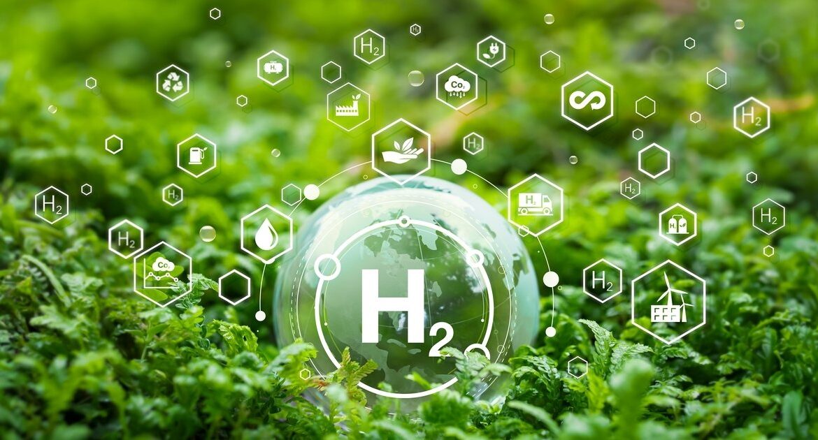 El 9 de abril, UTN Buenos Aires fue sede de una jornada clave sobre marco normativo y financiamiento del hidrógeno verde en Argentina, organizada junto a CADER.