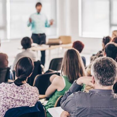 La universidad pública, entre el desafío de atravesar la crisis y adaptarse a la innovación
